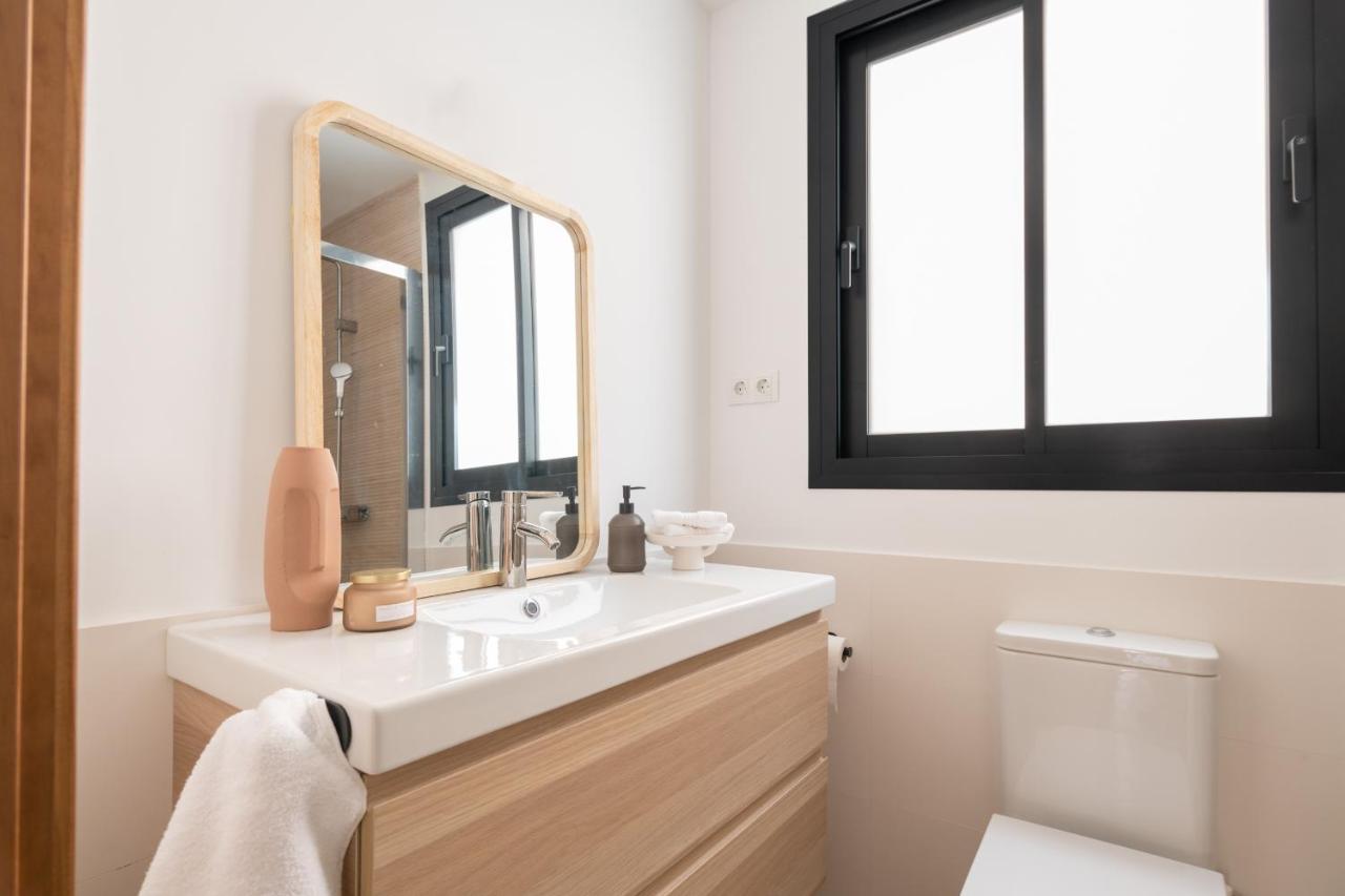 Malasana 13, Nuevo Apartamento 2 Dormitorios, Centro Historico, Todos Servicios, Barrio Tranquilo, Ms Malaga Bagian luar foto