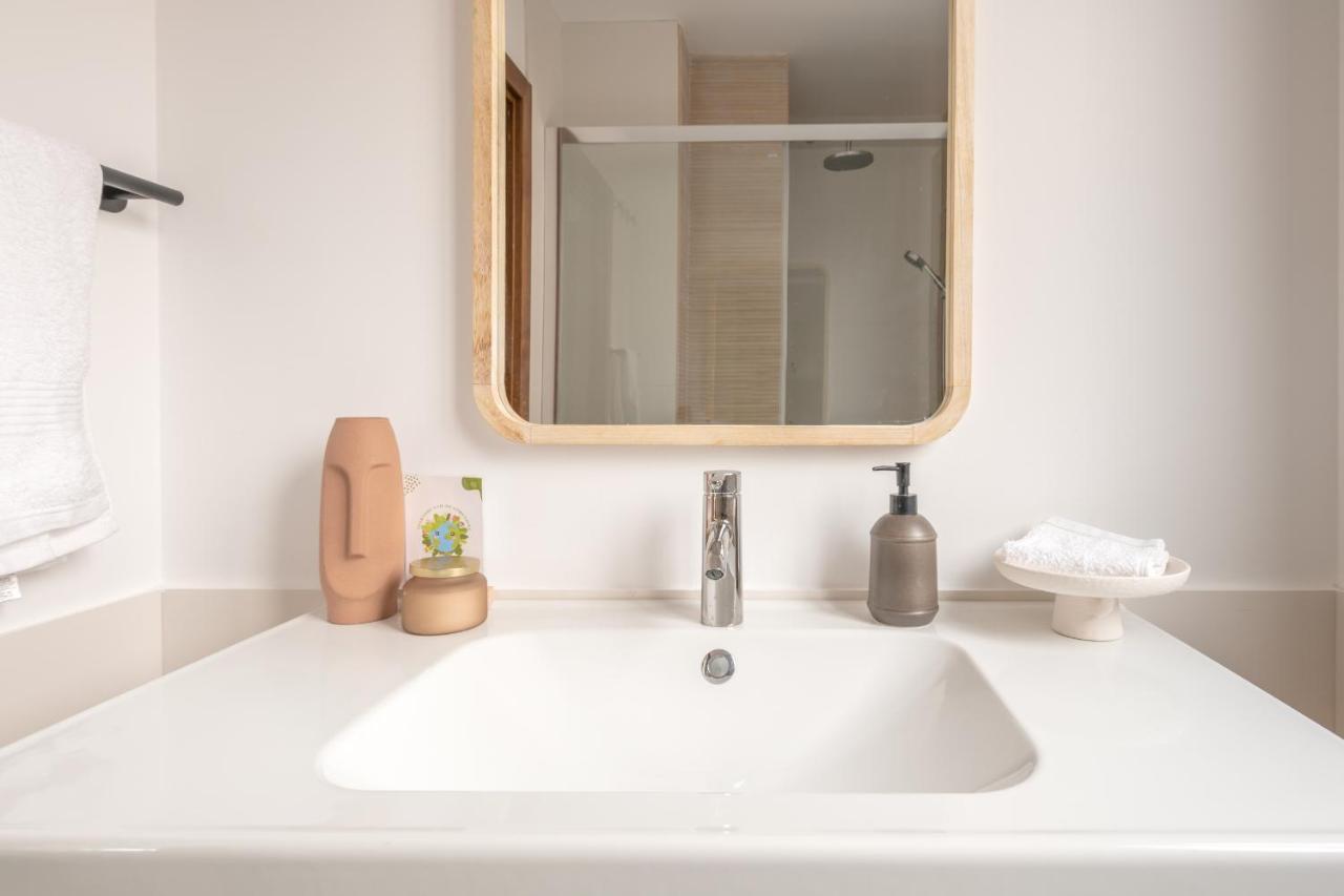 Malasana 13, Nuevo Apartamento 2 Dormitorios, Centro Historico, Todos Servicios, Barrio Tranquilo, Ms Malaga Bagian luar foto